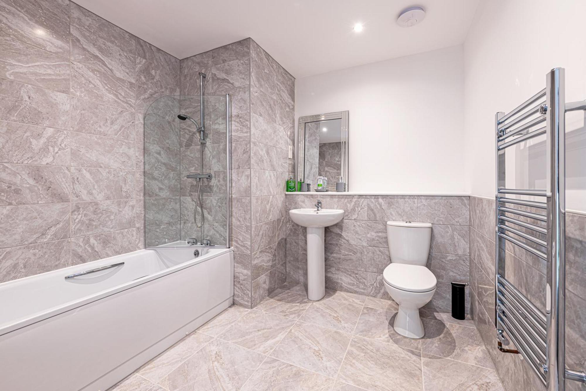הסוול Gospel Heights Luxury Apartments With Parking מראה חיצוני תמונה