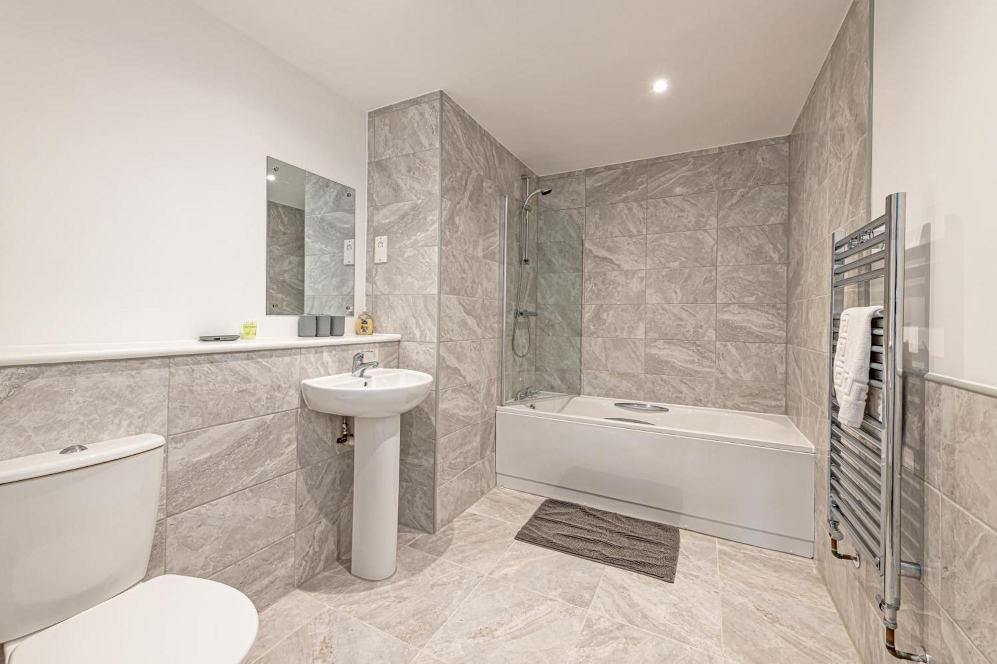 הסוול Gospel Heights Luxury Apartments With Parking מראה חיצוני תמונה